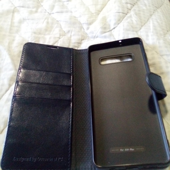 Galaxy S10 Plus Wallet Case - Picture 4 of 9